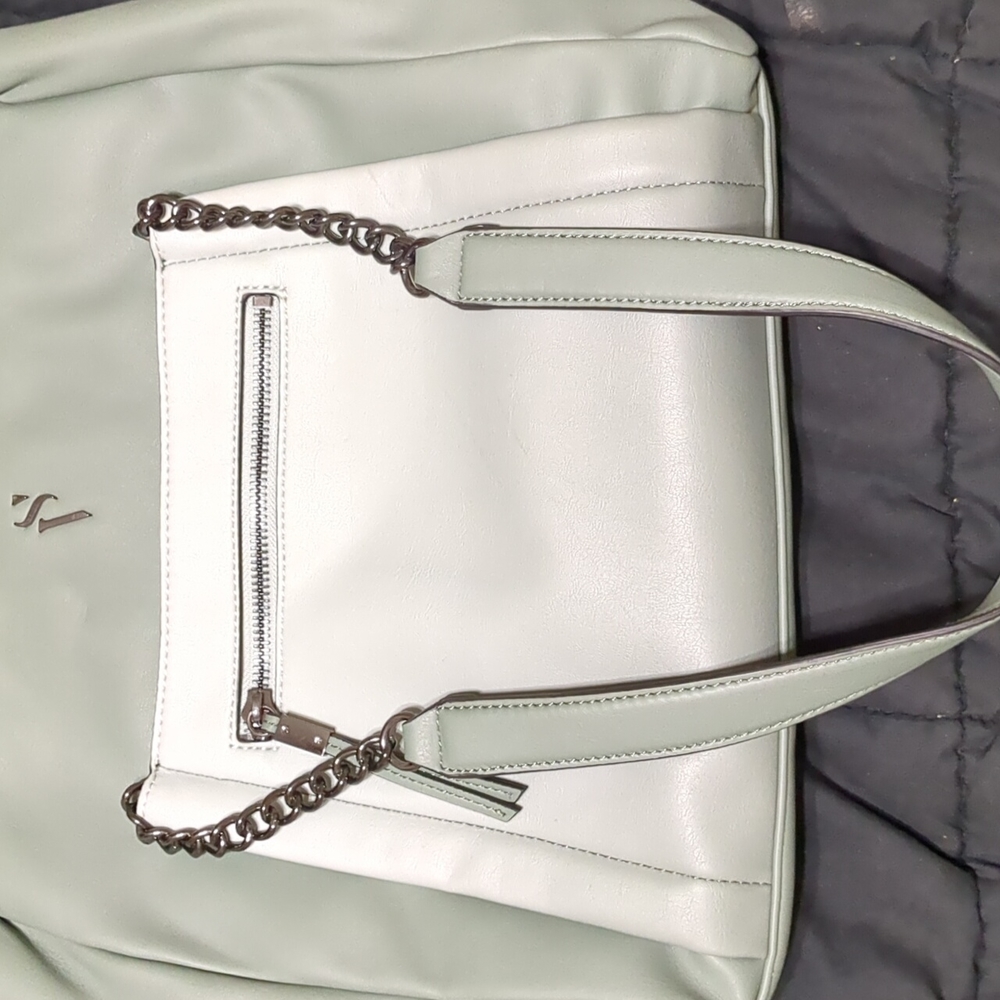 Vera Wang simply Vera purse